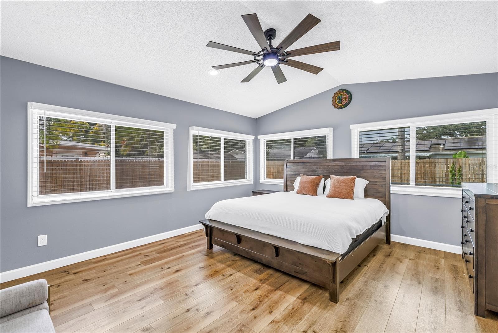 Primary Bedroom with Ensuite Bathroom - 6039 99TH CT, PINELLAS PARK