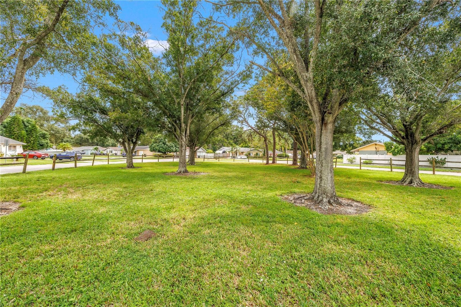 Lovely park across the street! - 6039 99TH CT, PINELLAS PARK