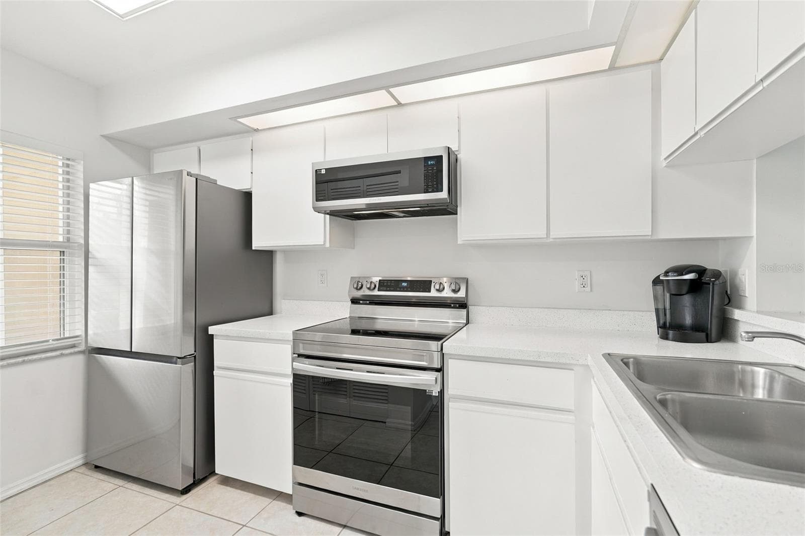 Condominium at 431 CERROMAR LN #347, VENICE, photo 6 of 41