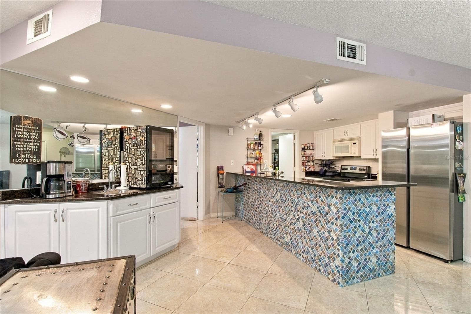 Kitchen, Wet Bar - 2511 DOLLY BAY DR #104, PALM HARBOR