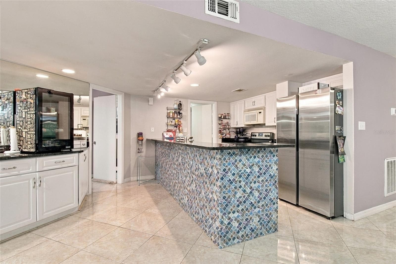 Kitchen, Wet Bar - 2511 DOLLY BAY DR #104, PALM HARBOR