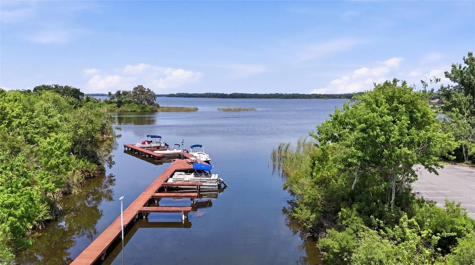 Boat slips & pier on Lake Tarpon - 2511 DOLLY BAY DR #104, PALM HARBOR
