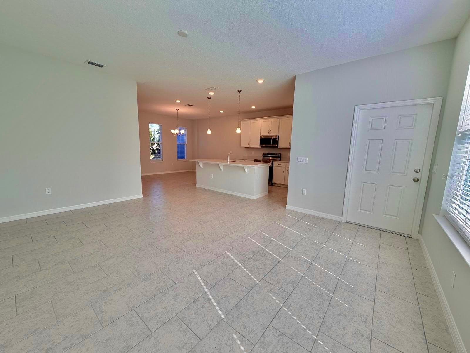 Townhouse at 5062 AVALON PARK BLVD, WESLEY CHAPEL, photo 7 of 35