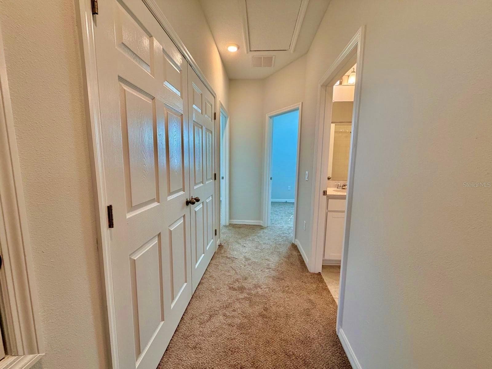 Townhouse at 5062 AVALON PARK BLVD, WESLEY CHAPEL, photo 10 of 35