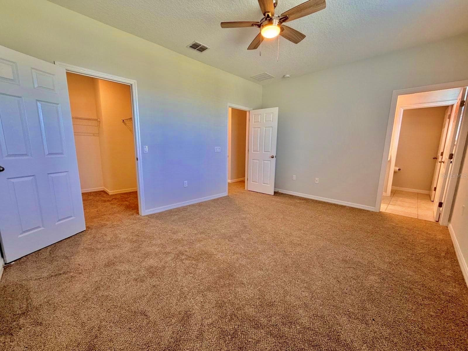 Townhouse at 5062 AVALON PARK BLVD, WESLEY CHAPEL, photo 11 of 35