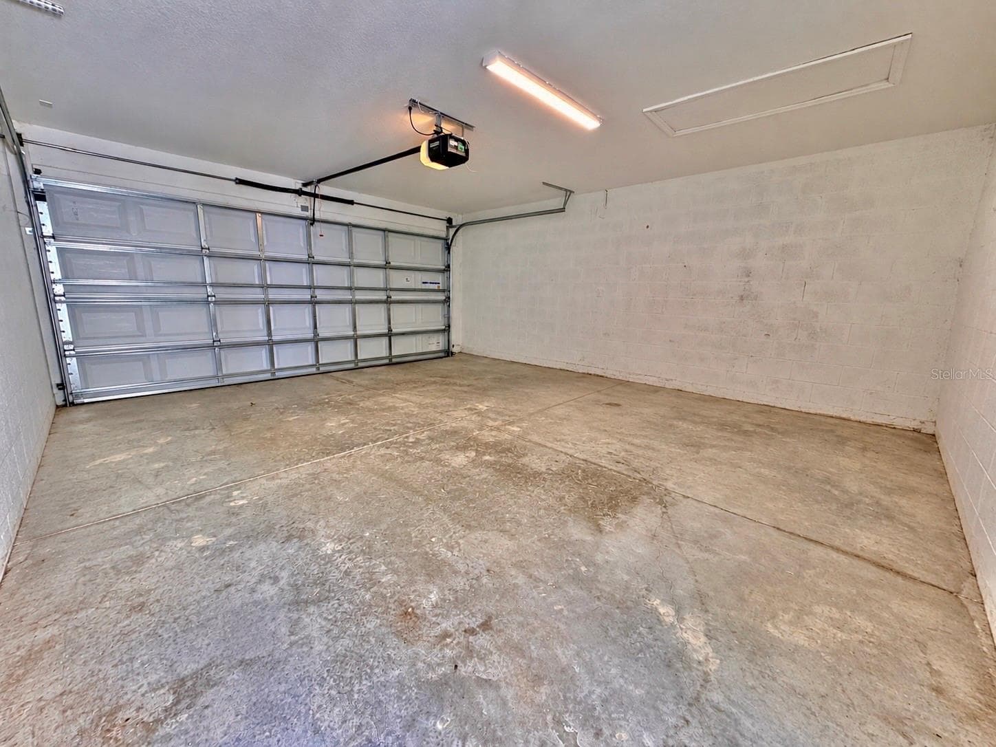 Townhouse at 5062 AVALON PARK BLVD, WESLEY CHAPEL, photo 20 of 35