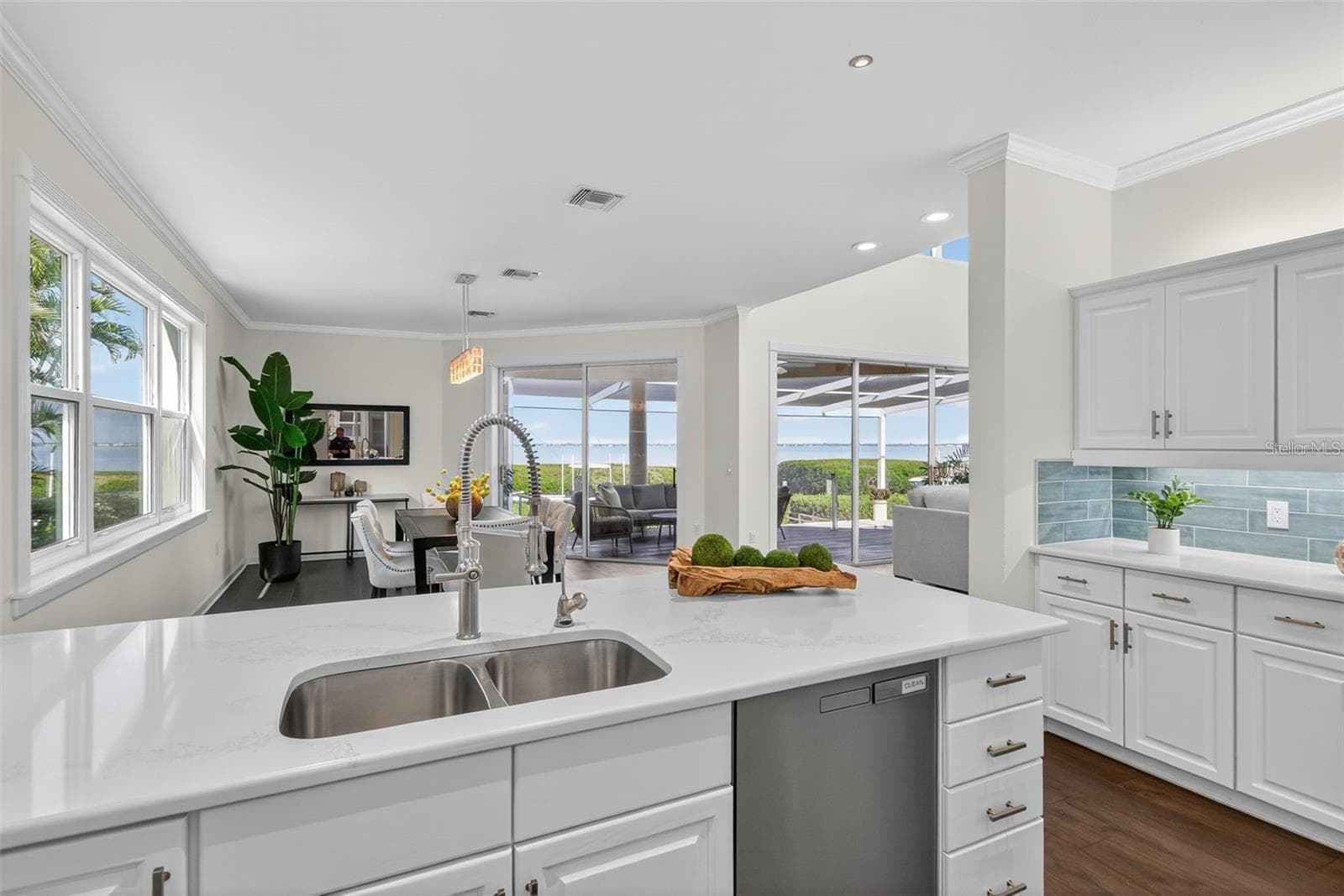 Single Family Residence at 3488 MISTLETOE LN, LONGBOAT KEY, photo 19 of 81