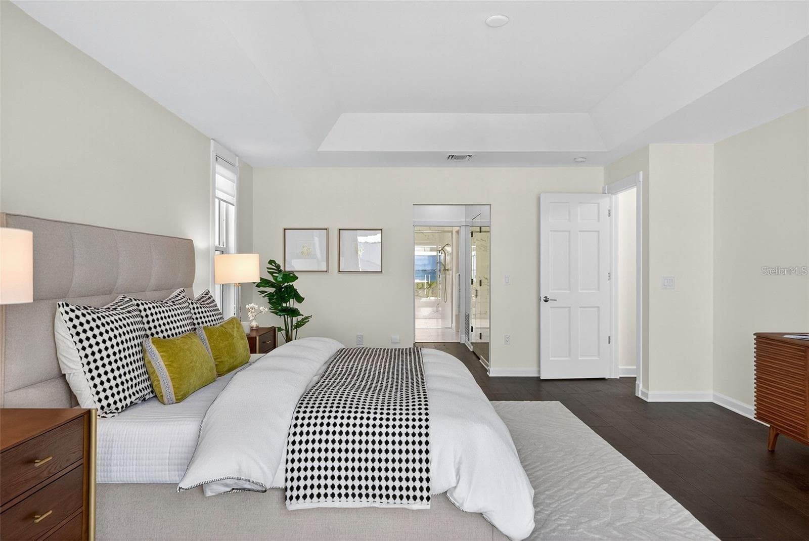 Single Family Residence at 3488 MISTLETOE LN, LONGBOAT KEY, photo 33 of 81