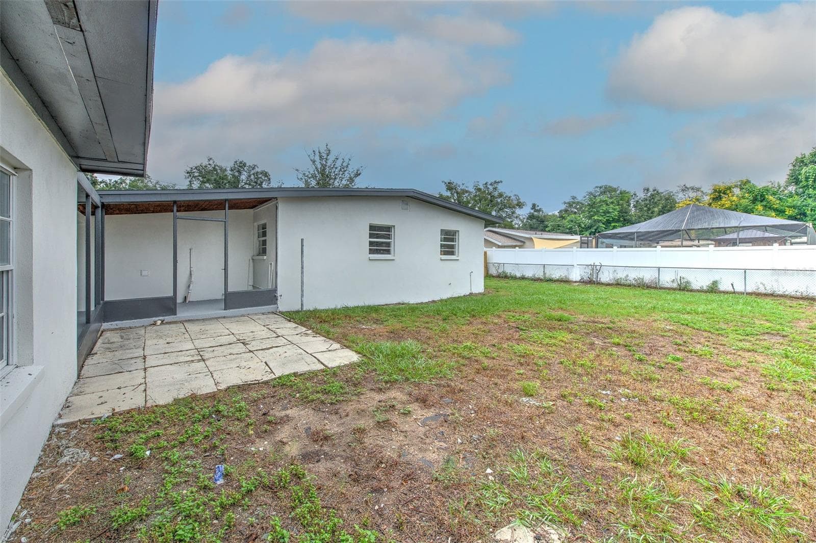 Single Family Residence at 507 SUTTON PL, BRANDON, photo 34 of 40