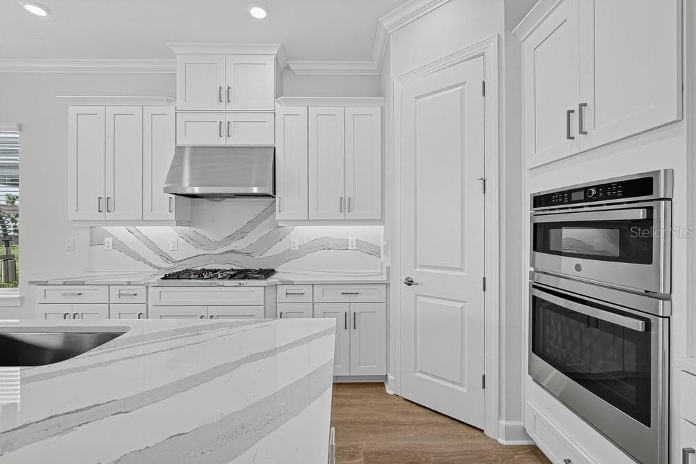 3208 Vicenza ~ Ready Now - 3208 VICENZA CT, BRADENTON