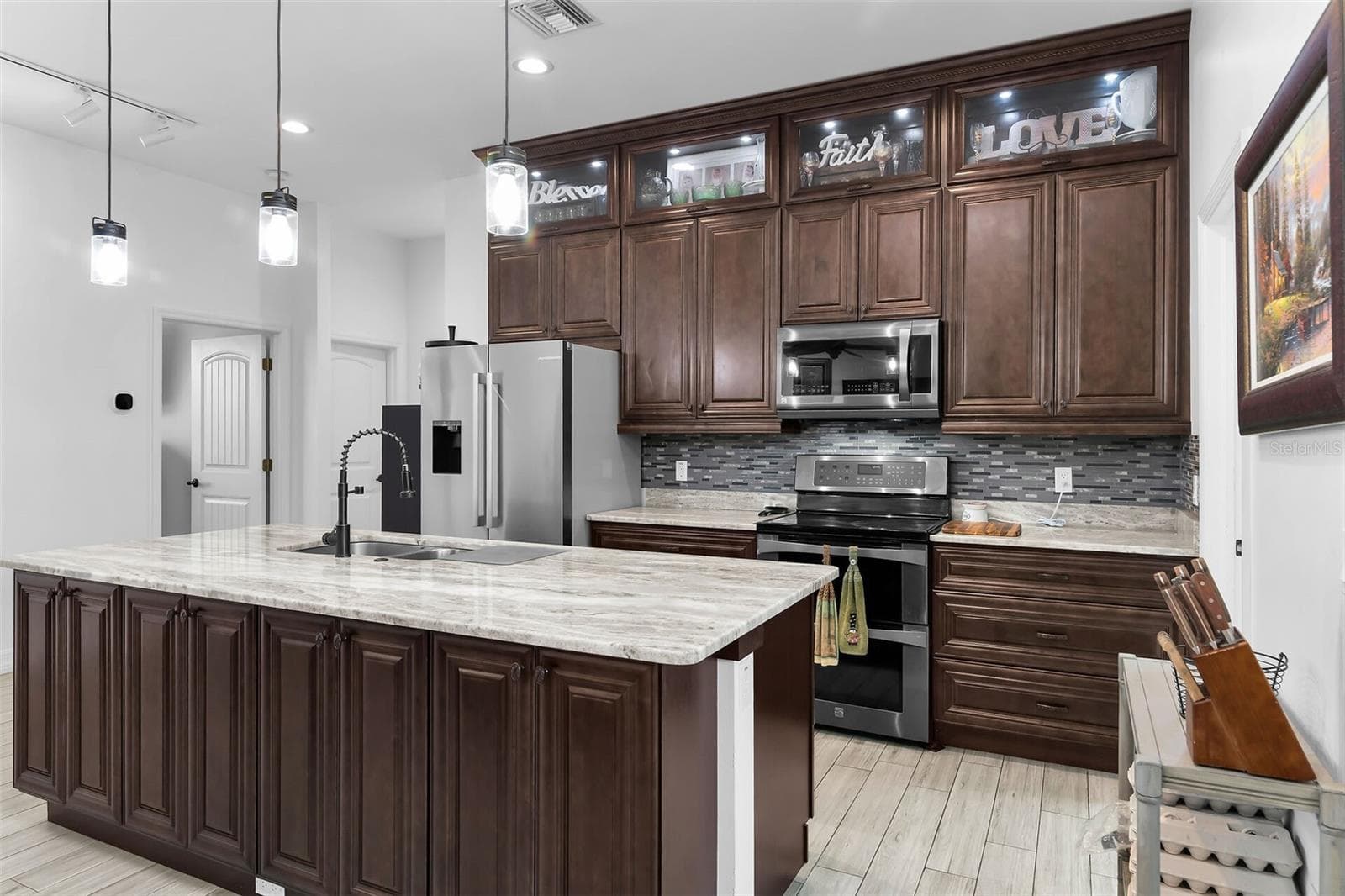 Single Family Residence at 40200 LITTLE FARM RD, PUNTA GORDA, photo 5 of 47