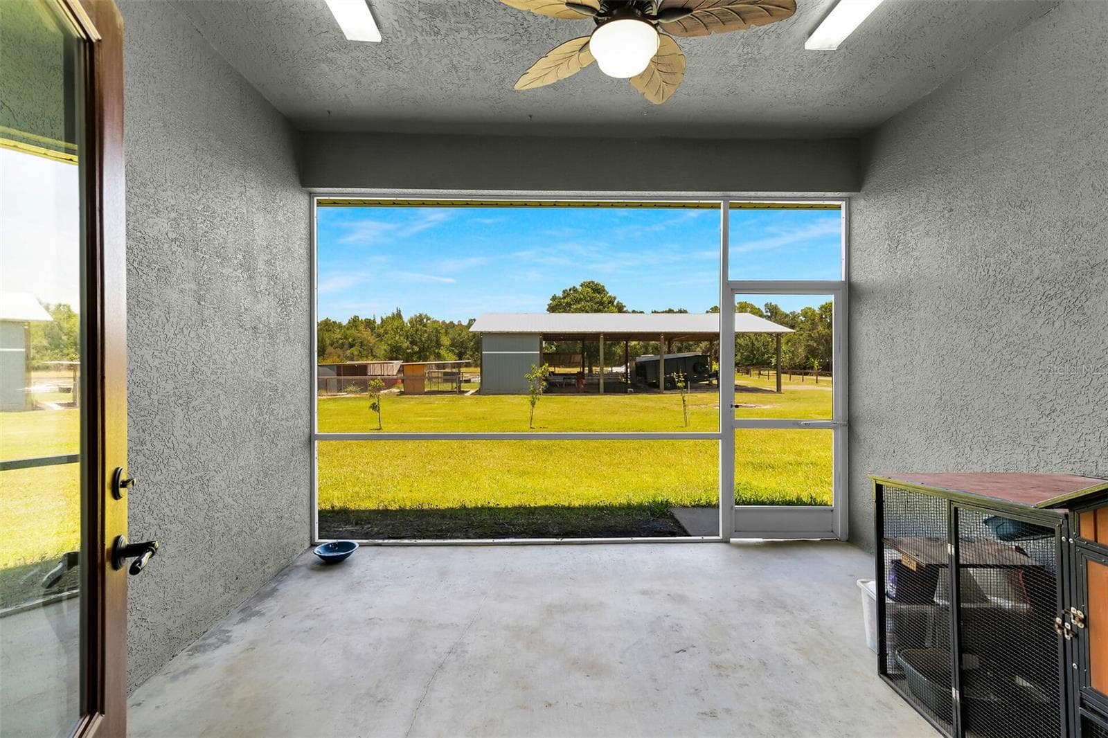 Lanai - 40200 LITTLE FARM RD, PUNTA GORDA