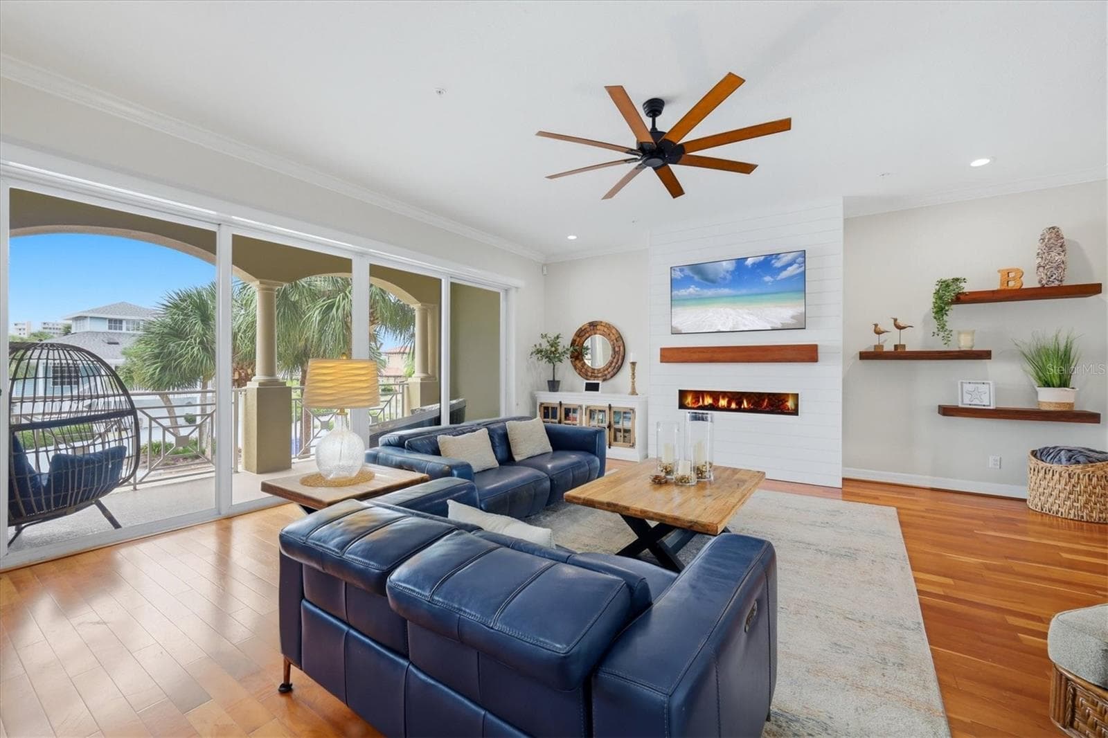 Great Room - 712 GRANADA AVE #2, VENICE