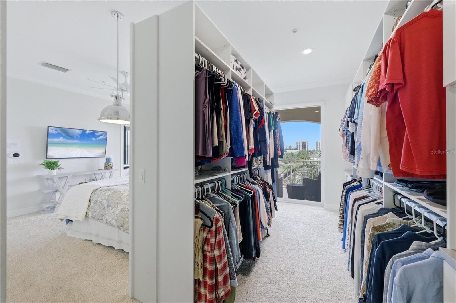 Primary Walk-Thru Closet - 712 GRANADA AVE #2, VENICE