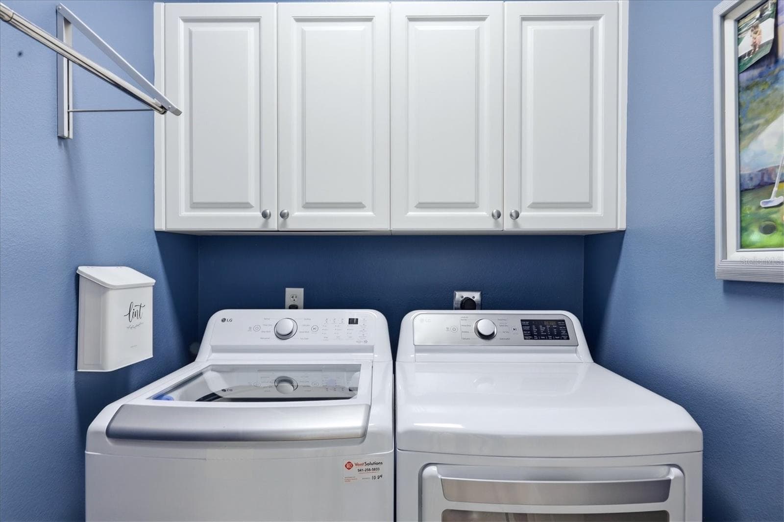 Laundry Room - 712 GRANADA AVE #2, VENICE