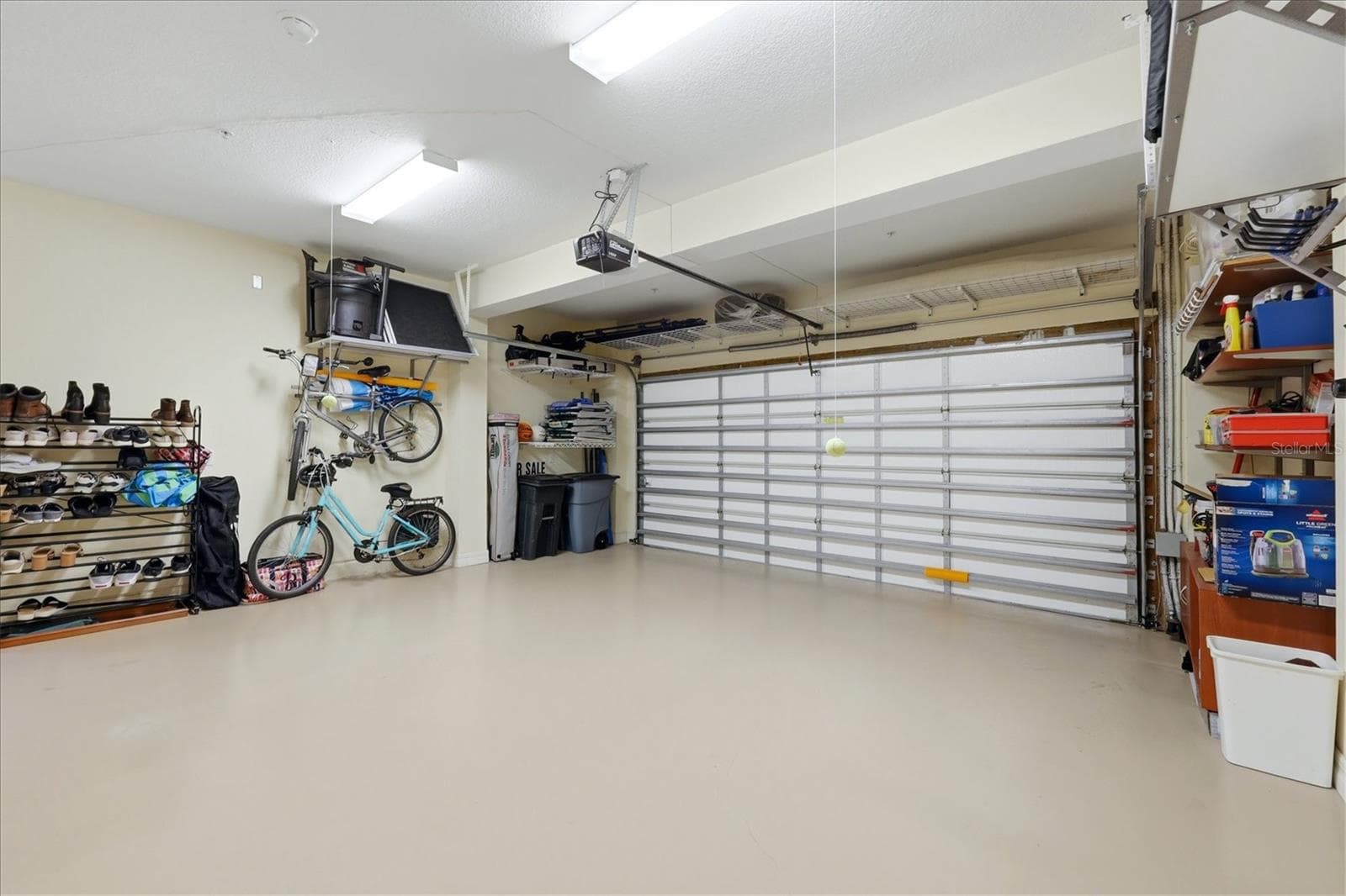 Over sized 2-car Garage with Epoxy Flooring - 712 GRANADA AVE #2, VENICE