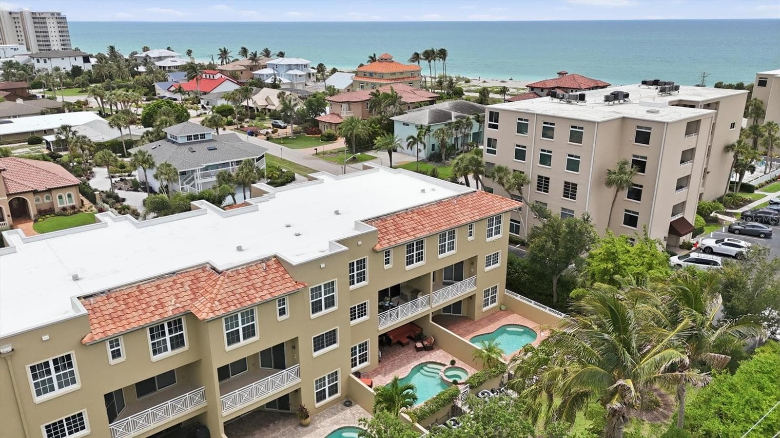 Southwesterly Aerial - 712 GRANADA AVE #2, VENICE