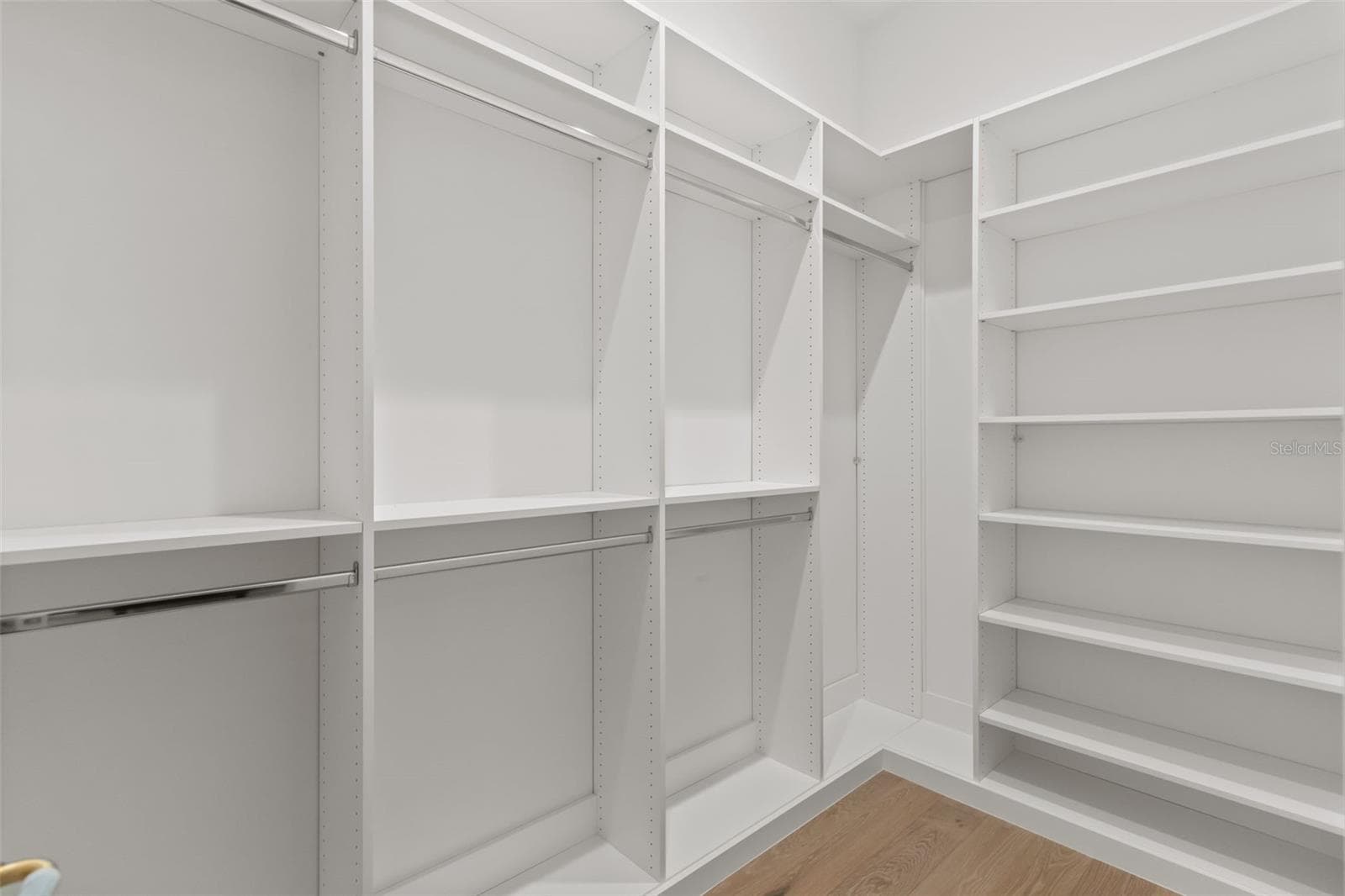 3207 Middlesex Rd. flex suite closet - 3207 MIDDLESEX RD, ORLANDO