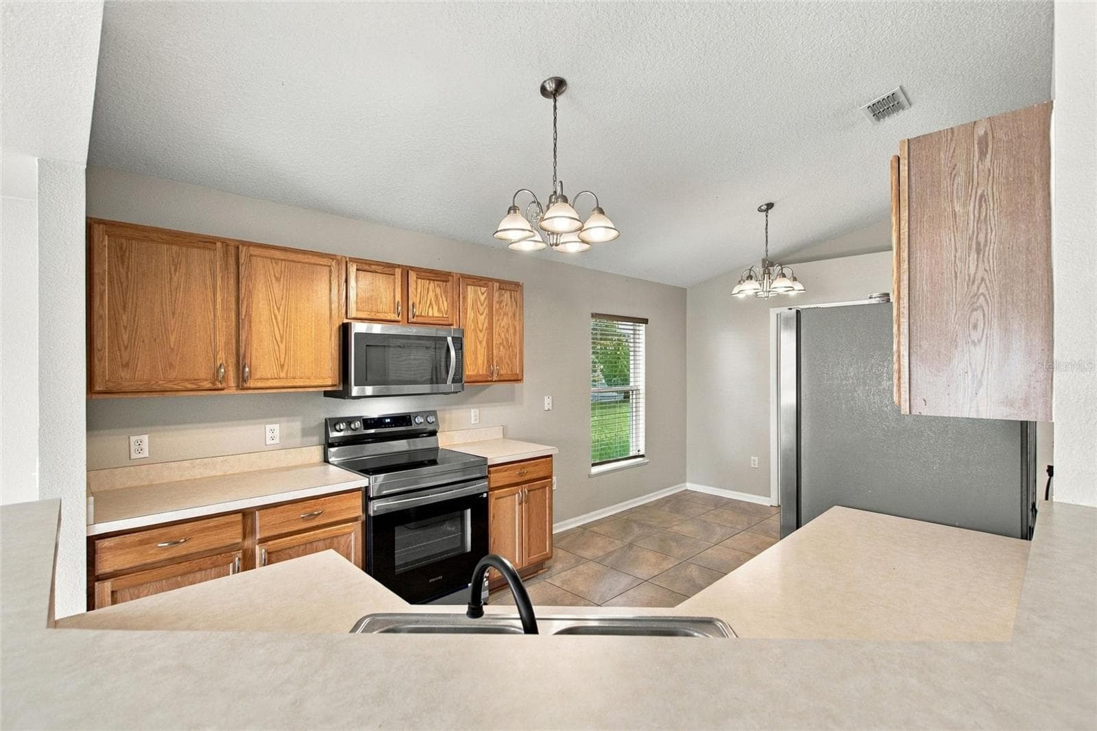 Single Family Residence at 2317 WALNUT CANYON DR, KISSIMMEE, photo 22 of 44