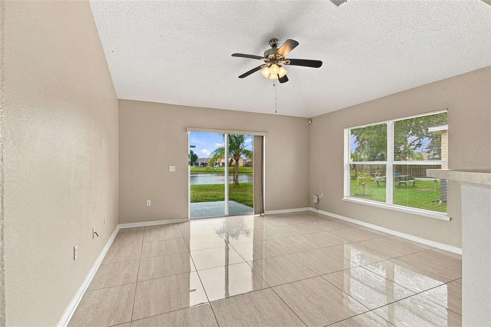 Single Family Residence at 2317 WALNUT CANYON DR, KISSIMMEE, photo 24 of 44