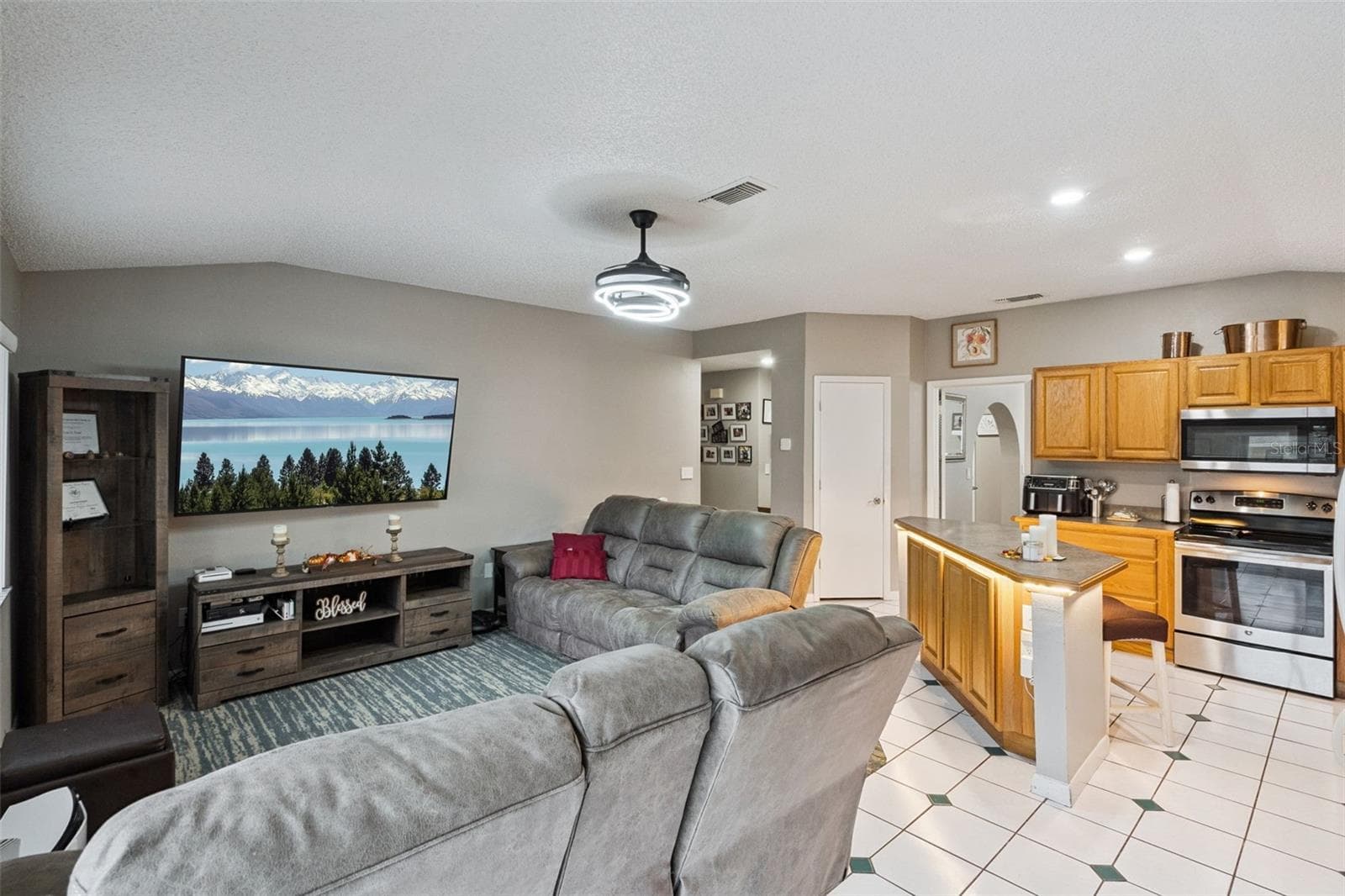 Single Family Residence at 313 ALBA LN, LAKE MARY, photo 8 of 28