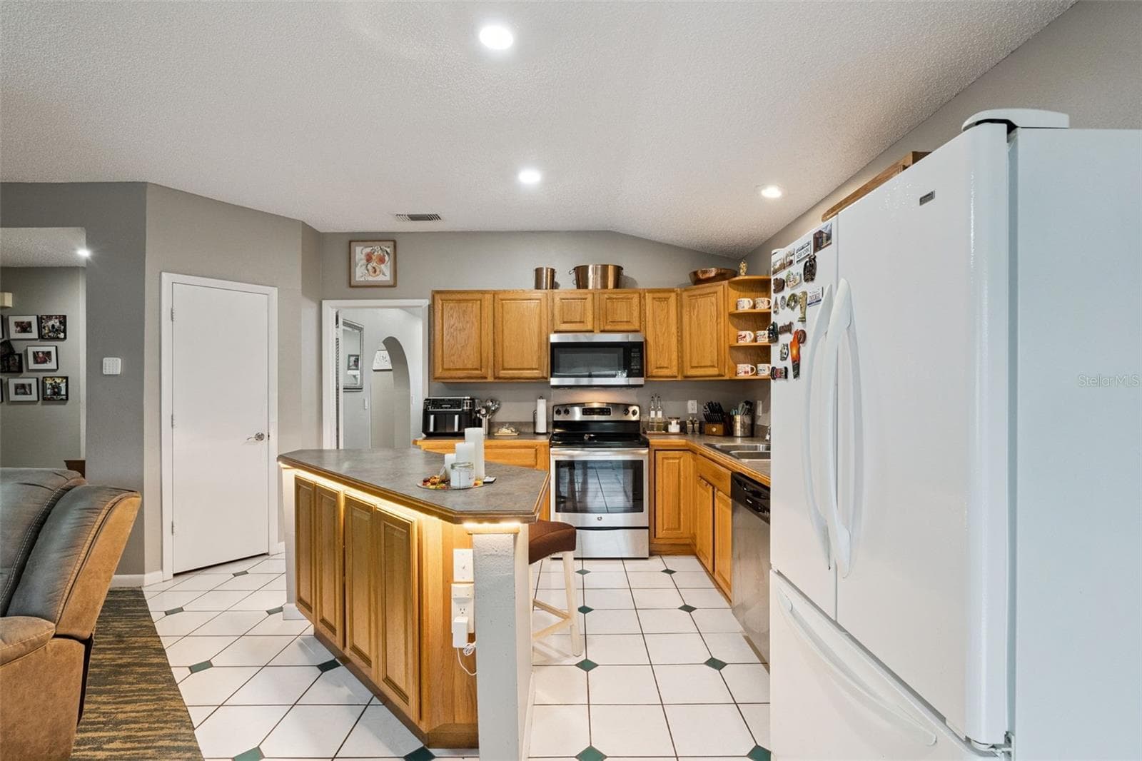 Single Family Residence at 313 ALBA LN, LAKE MARY, photo 10 of 28