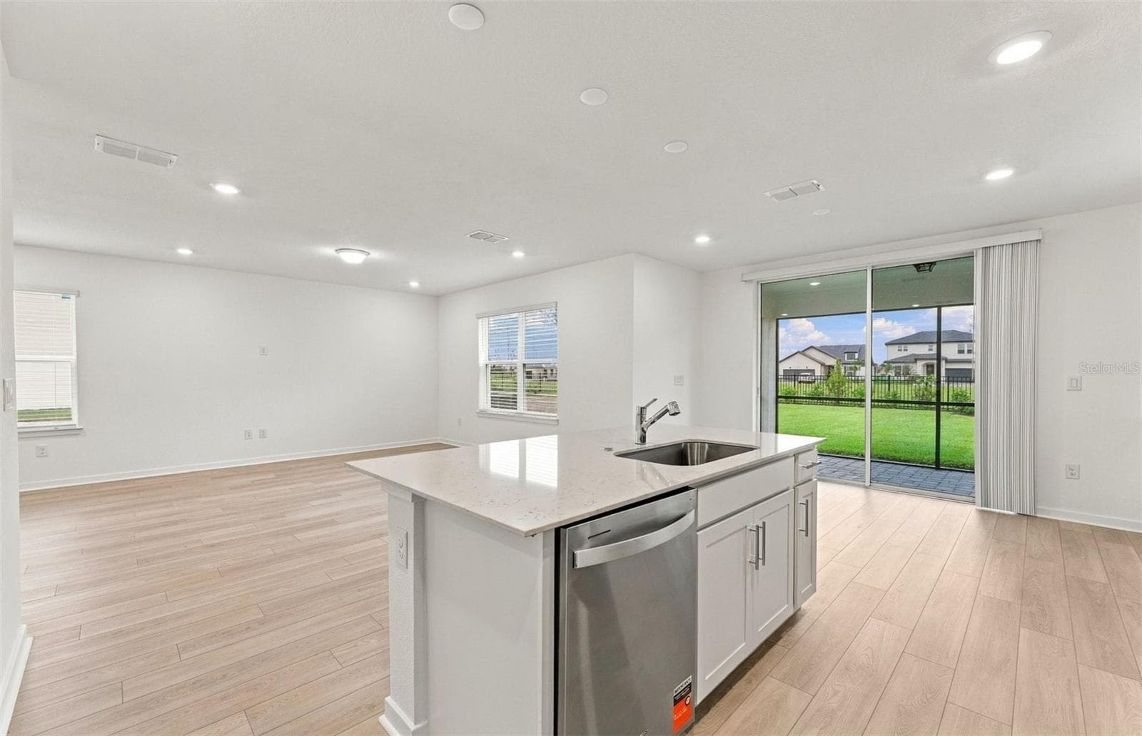 Center Island w/Storage - 11334 MEADOW RIVER WAY, PARRISH