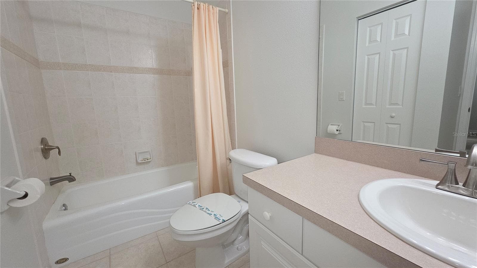 Villa at 2747 73RD CT W, BRADENTON, photo 10 of 20