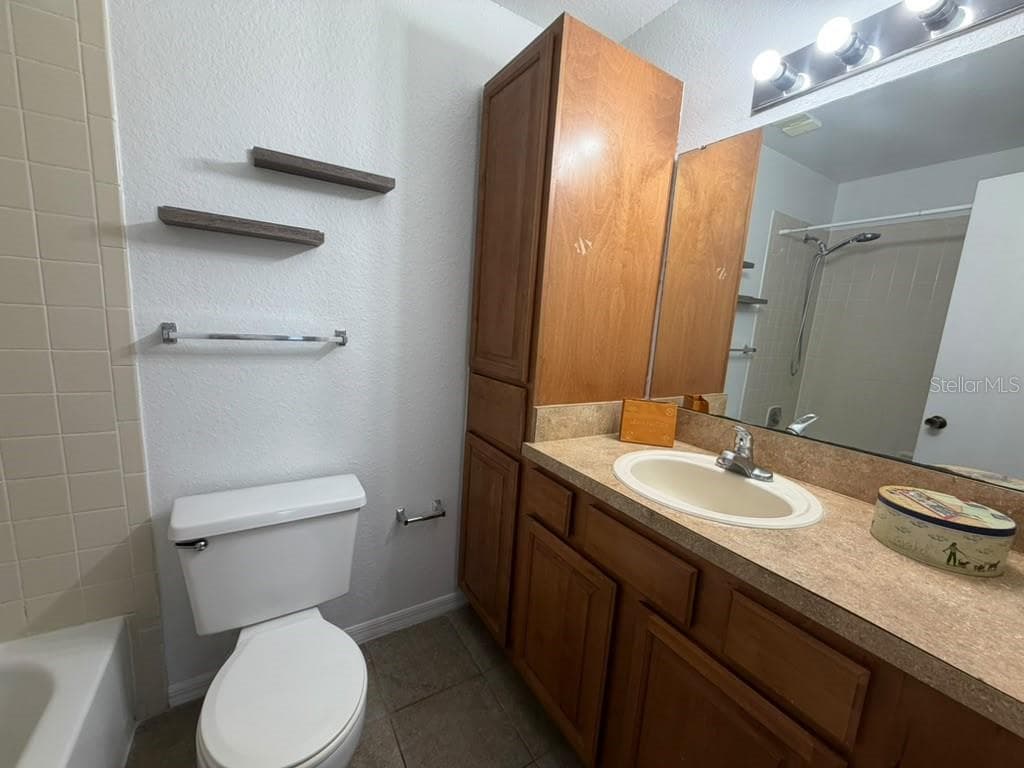 Primary Bathroom - 1037 S HIAWASSEE RD #2824, ORLANDO