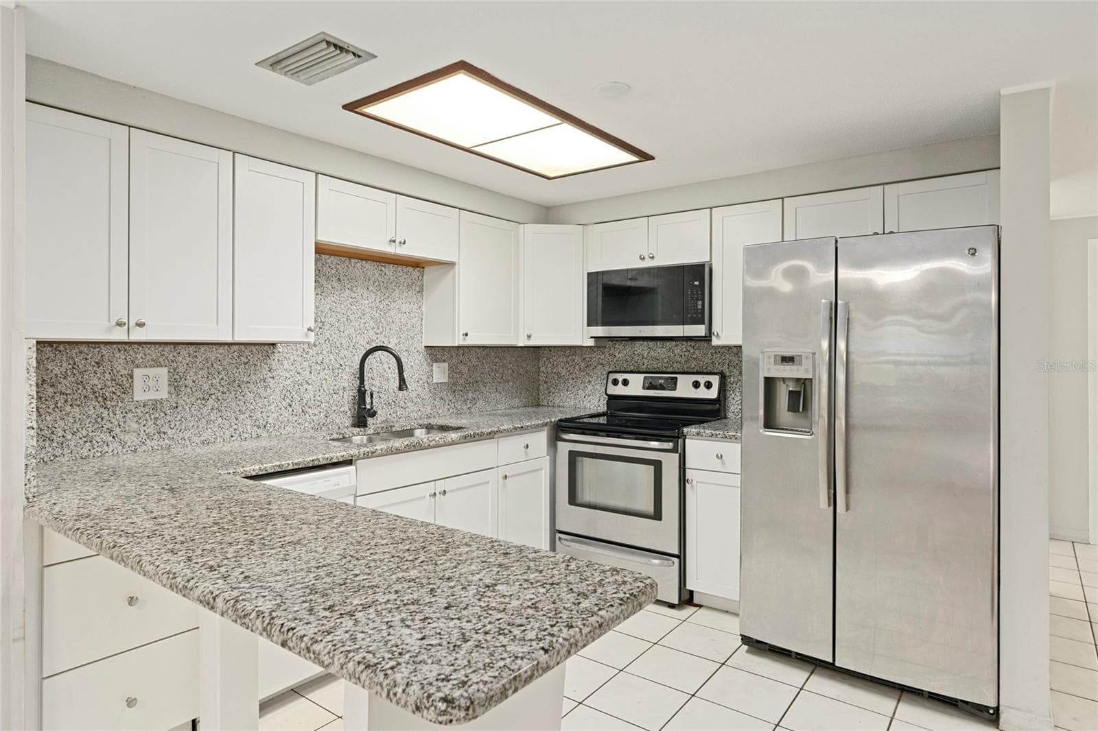 Single Family Residence at 517 PEACH STREET, VENICE, photo 12 of 40