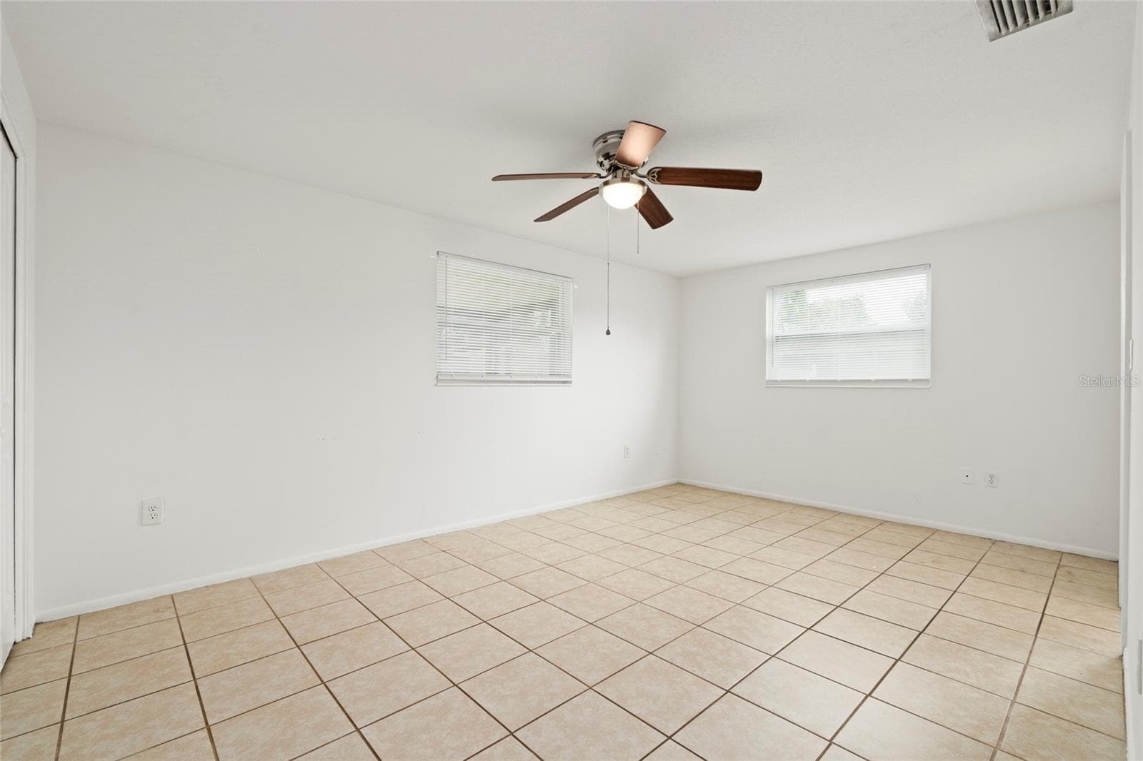 Single Family Residence at 517 PEACH STREET, VENICE, photo 18 of 40