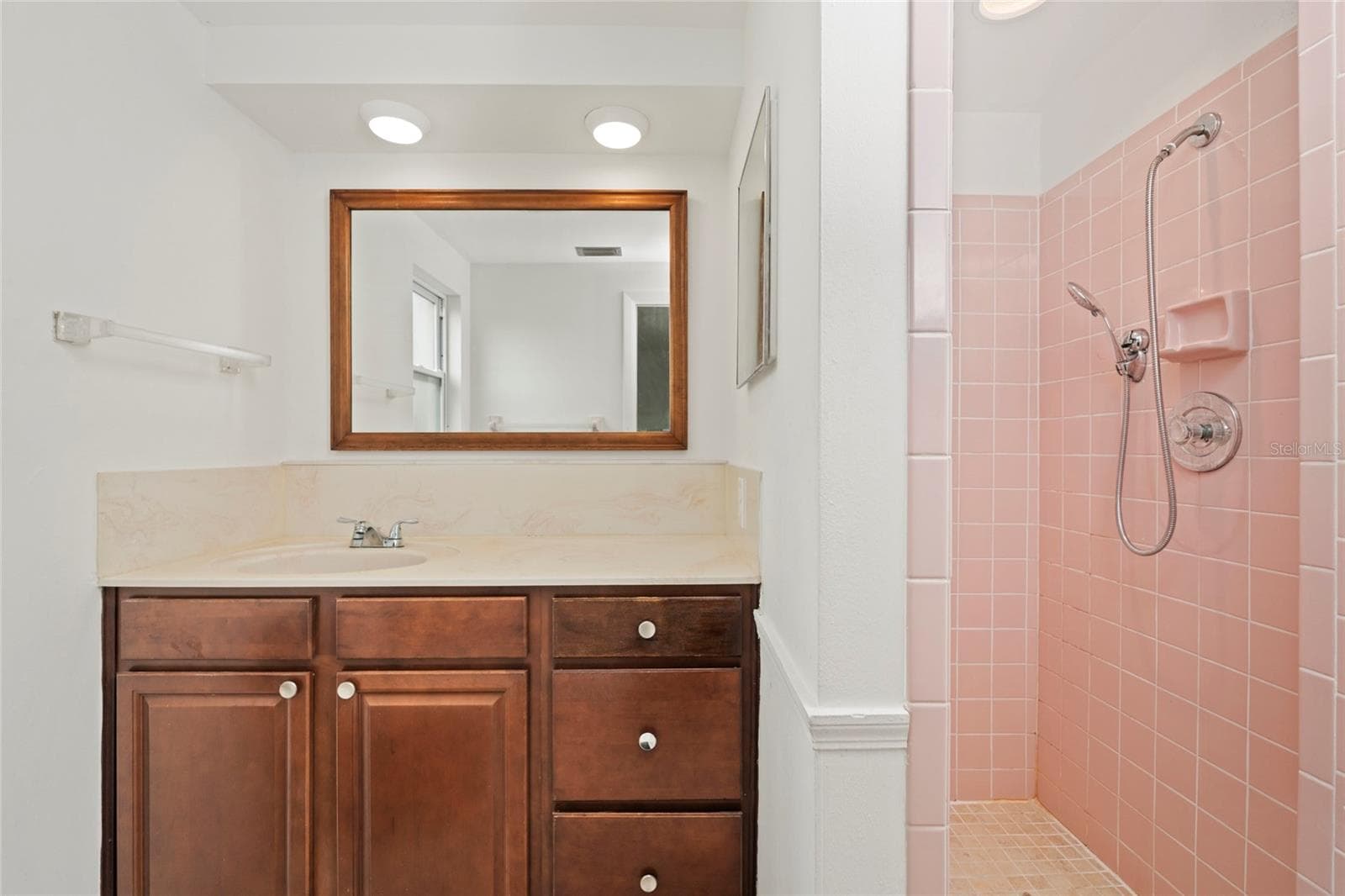 Single Family Residence at 517 PEACH STREET, VENICE, photo 20 of 40