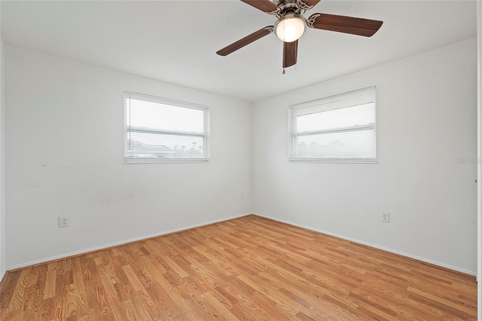 Single Family Residence at 517 PEACH STREET, VENICE, photo 23 of 40