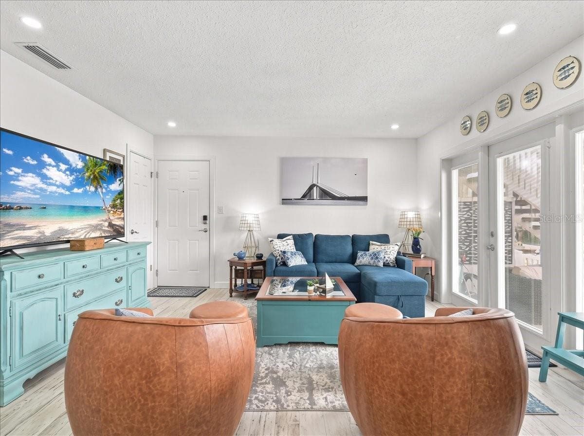 Condominium at 5153 SALMON DR SE #B, ST PETERSBURG, photo 2 of 50