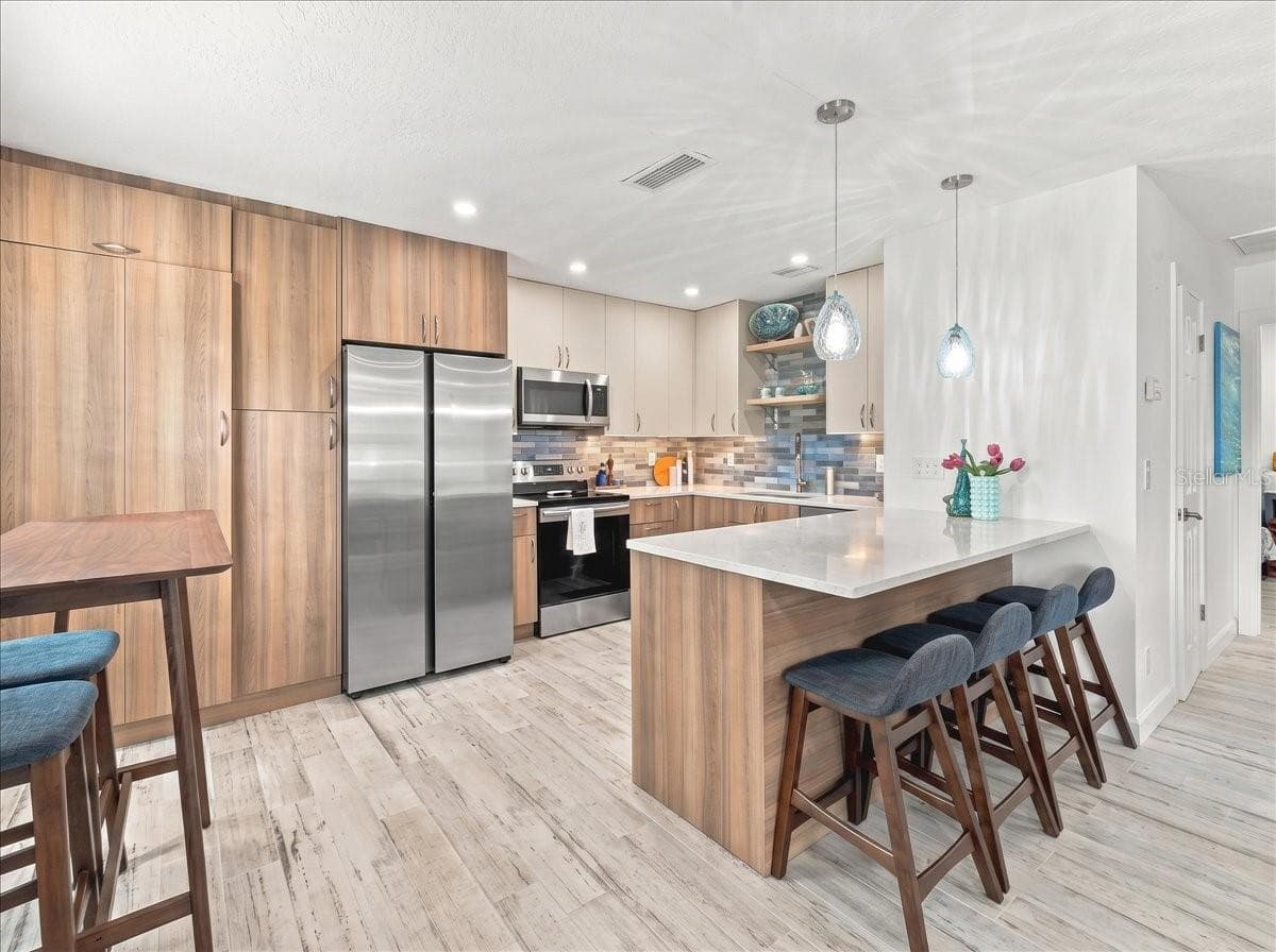 Condominium at 5153 SALMON DR SE #B, ST PETERSBURG, photo 9 of 50