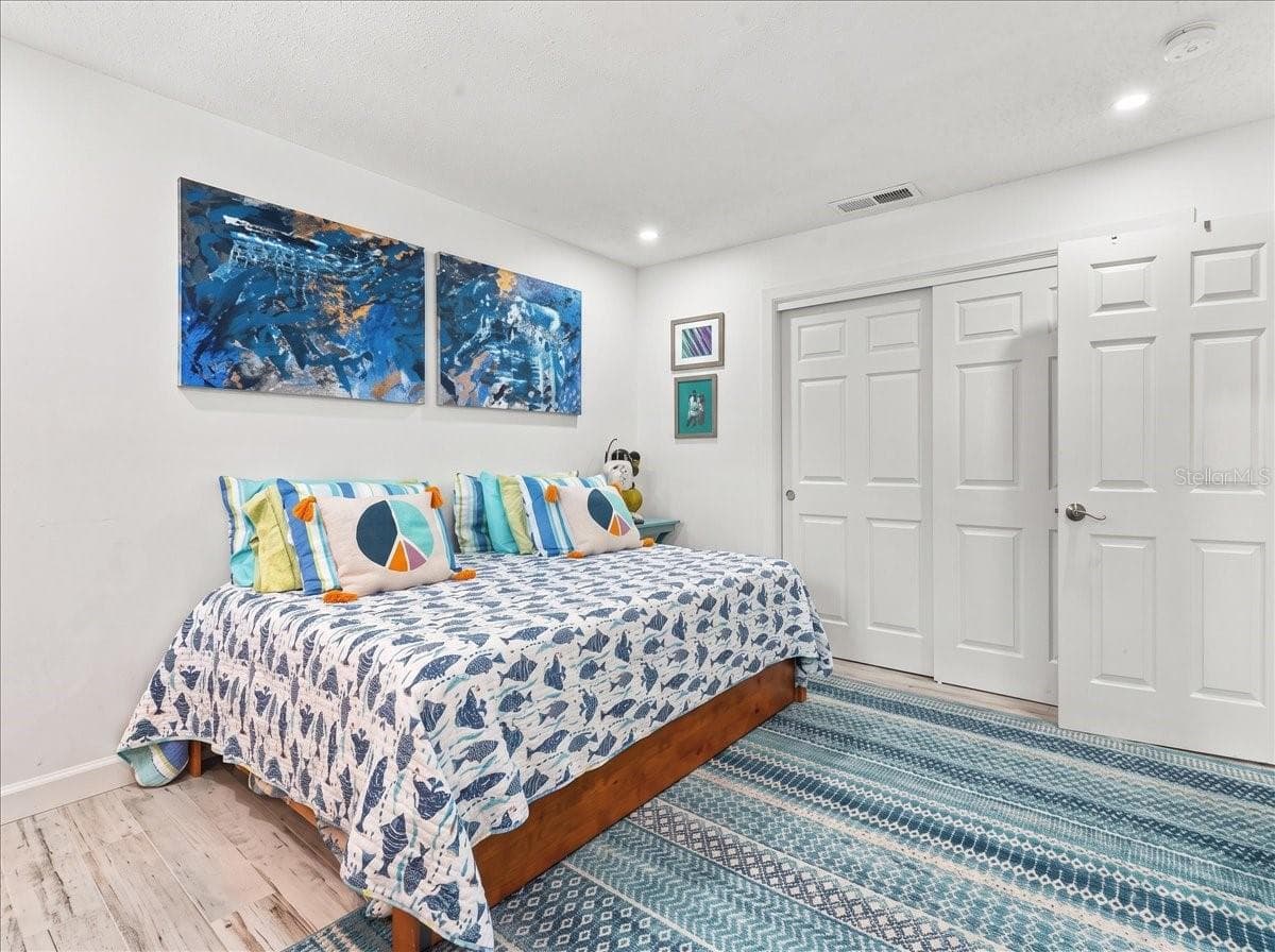 Condominium at 5153 SALMON DR SE #B, ST PETERSBURG, photo 20 of 50