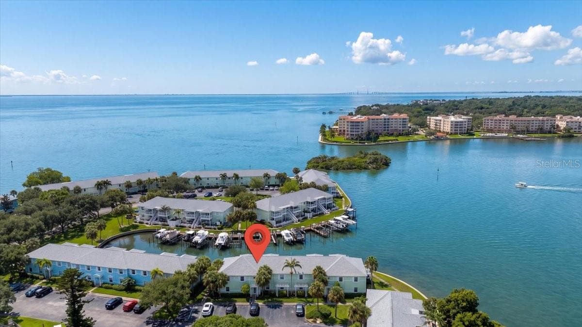 Condominium at 5153 SALMON DR SE #B, ST PETERSBURG, photo 32 of 50