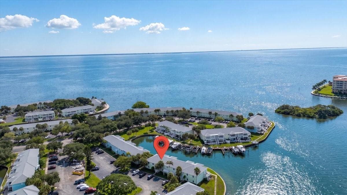 Condominium at 5153 SALMON DR SE #B, ST PETERSBURG, photo 33 of 50