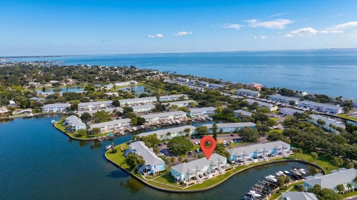Condominium at 5153 SALMON DR SE #B, ST PETERSBURG, photo 35 of 50