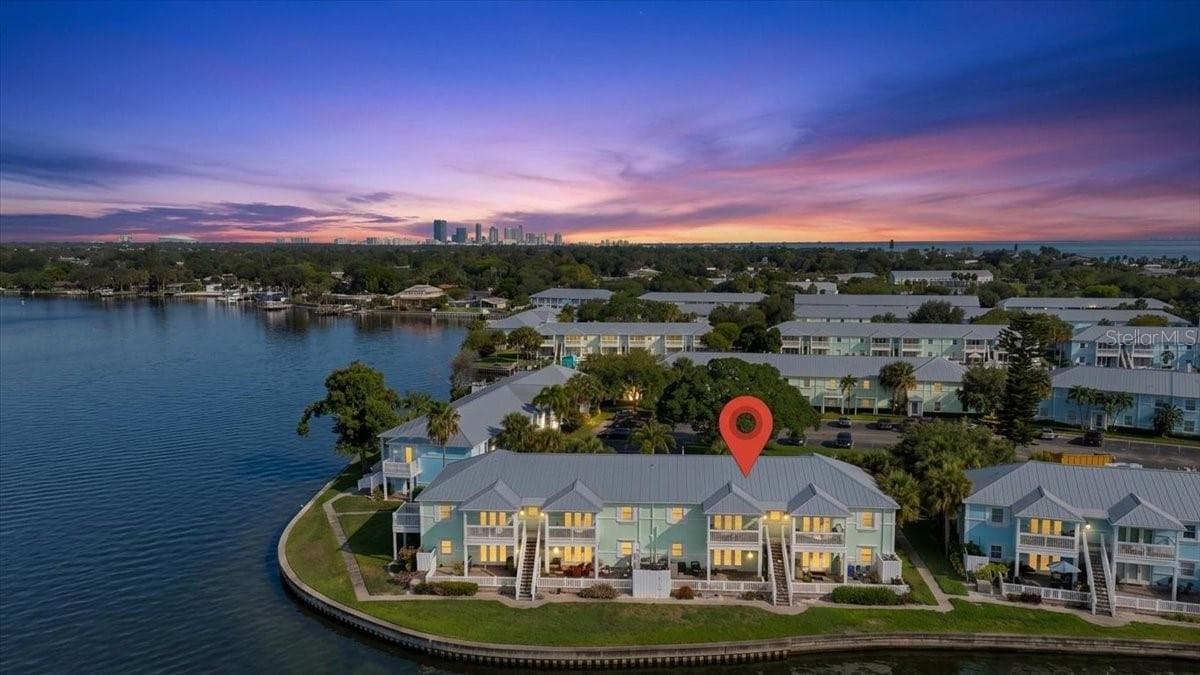 Condominium at 5153 SALMON DR SE #B, ST PETERSBURG, photo 39 of 50