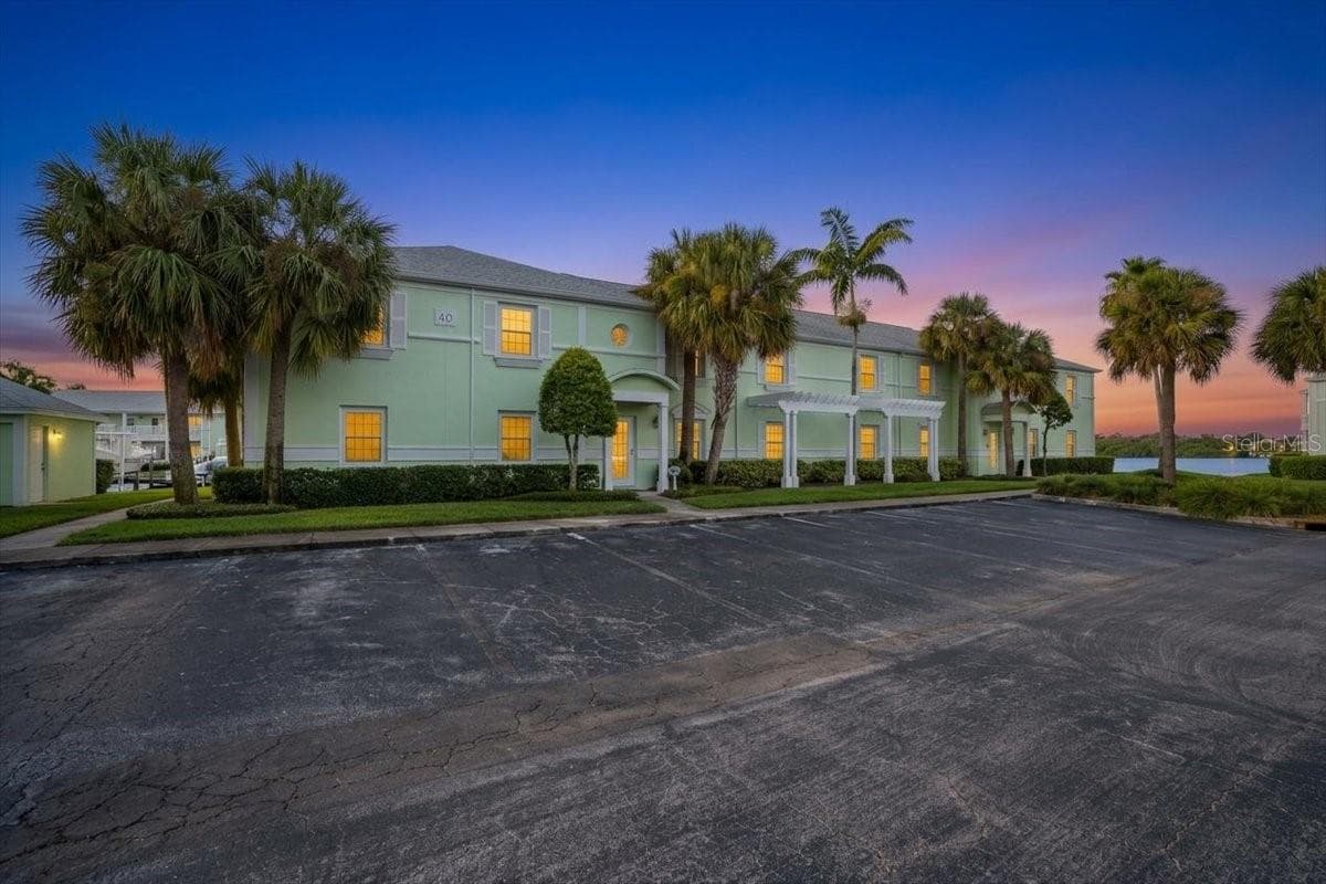Condominium at 5153 SALMON DR SE #B, ST PETERSBURG, photo 40 of 50