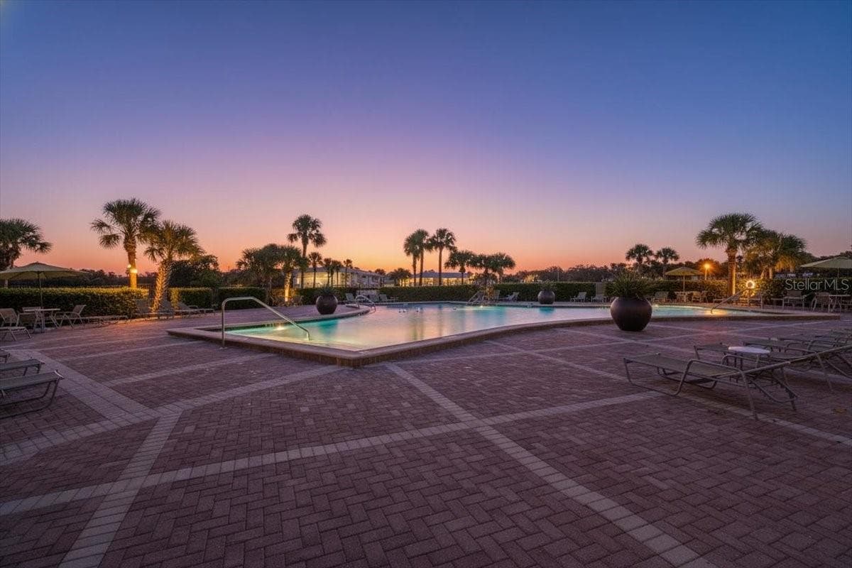 Condominium at 5153 SALMON DR SE #B, ST PETERSBURG, photo 45 of 50