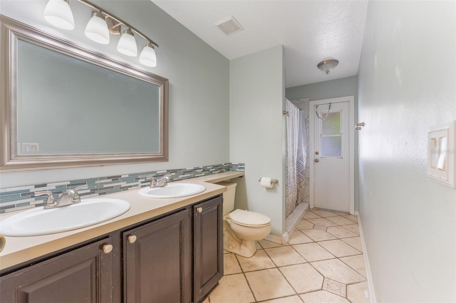 Single Family Residence at 3845 GATLIN PLACE CIR, ORLANDO, photo 13 of 30