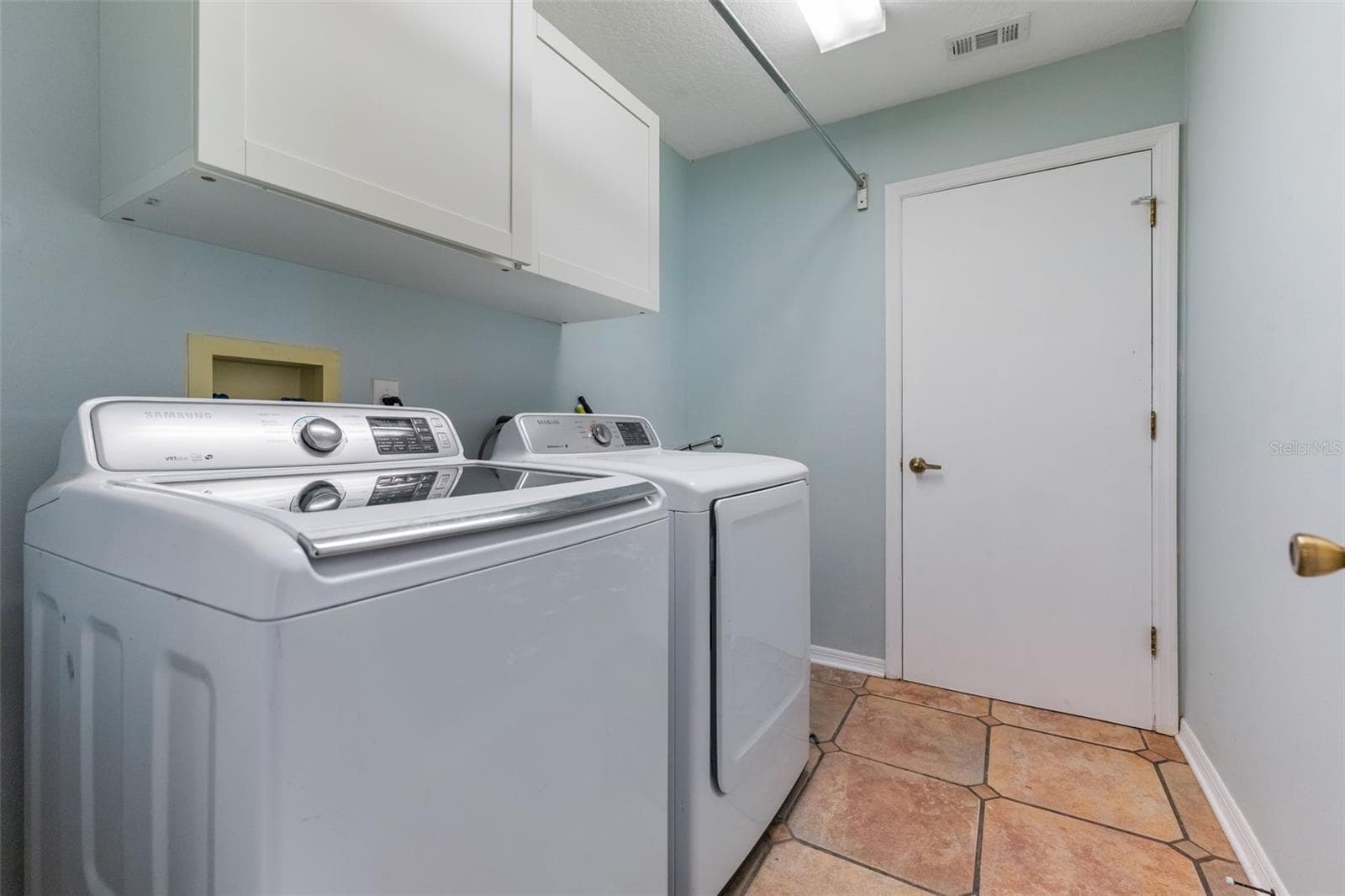 Single Family Residence at 3845 GATLIN PLACE CIR, ORLANDO, photo 18 of 30