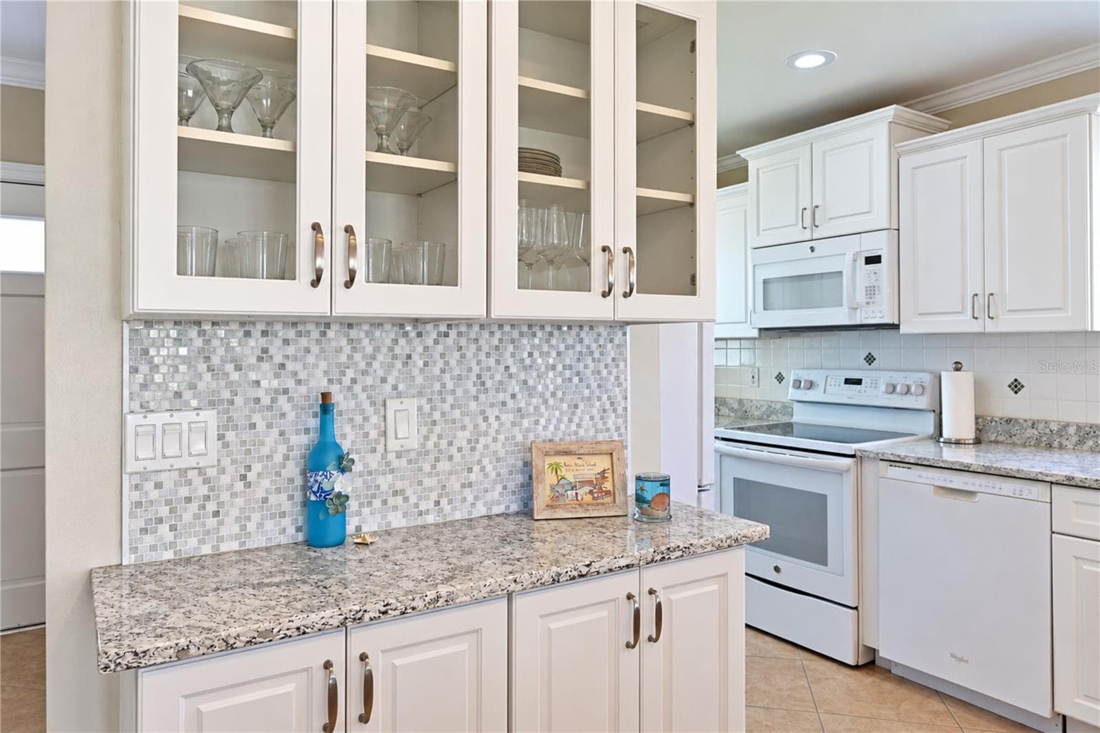 Condominium at 9413 CONCORD CIR, BRADENTON, photo 8 of 81