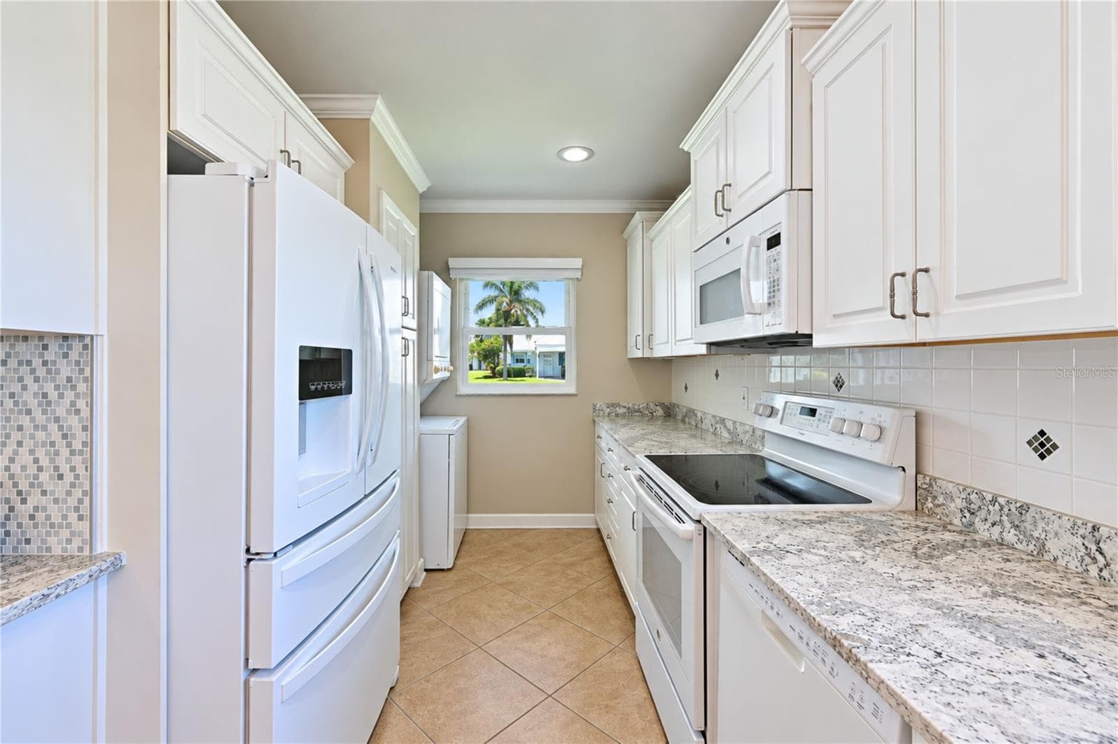 Condominium at 9413 CONCORD CIR, BRADENTON, photo 10 of 81