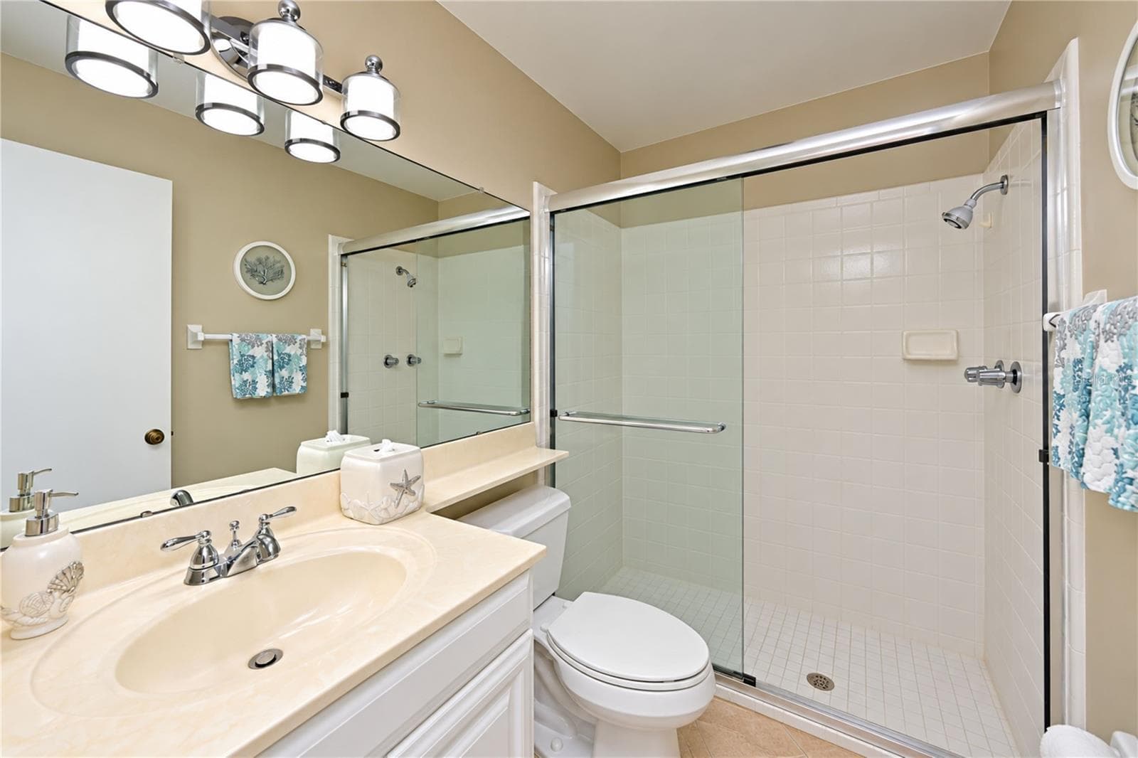 Condominium at 9413 CONCORD CIR, BRADENTON, photo 32 of 81