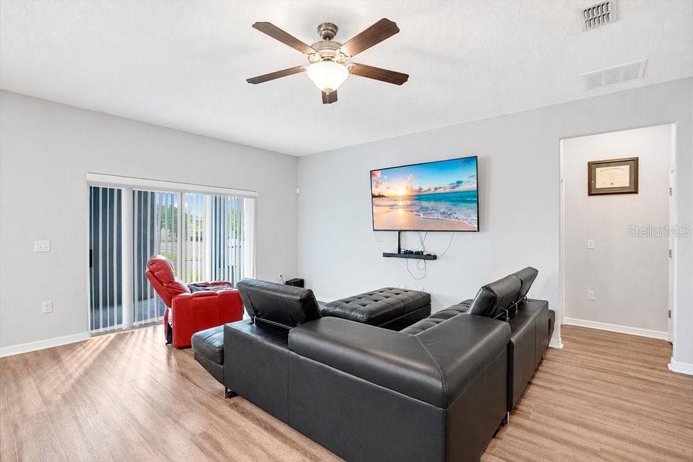 Single Family Residence at 2096 CORDAVILLE PL, APOPKA, photo 4 of 37