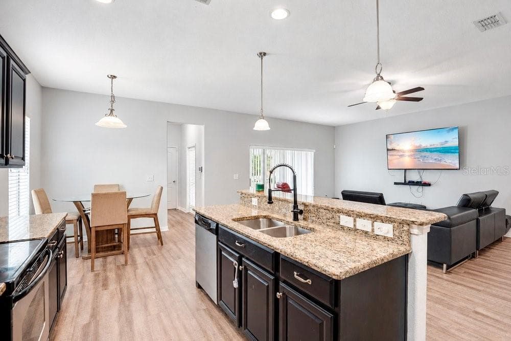 Single Family Residence at 2096 CORDAVILLE PL, APOPKA, photo 8 of 37