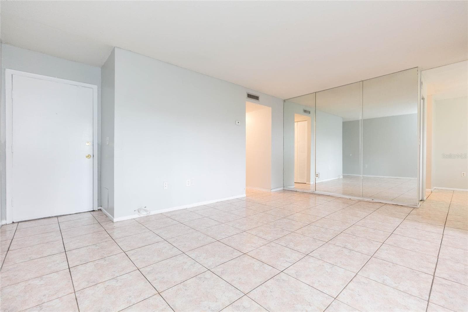 Condominium at 9035 WESTCHESTER CIR #133, TAMPA, photo 6 of 36
